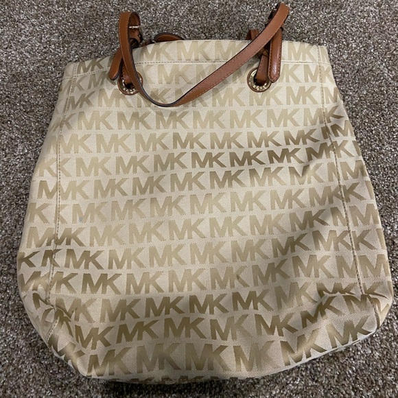 Micheal Kors tote bag - Picture 1 of 6